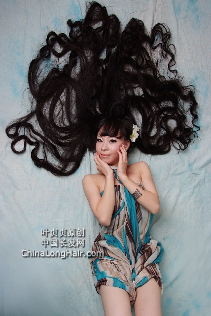 叶贞贞长发写真-如花