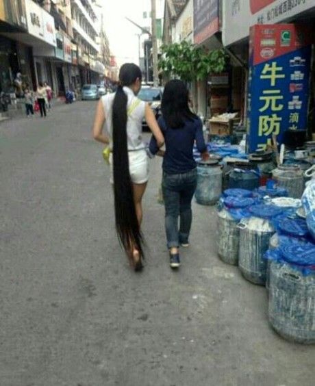 س