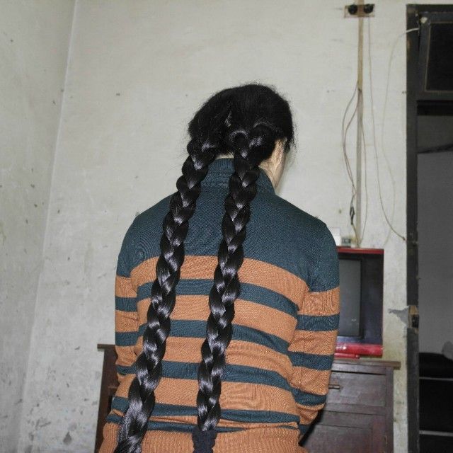 1米多的长发粗黑浓密 - [中国长发网]