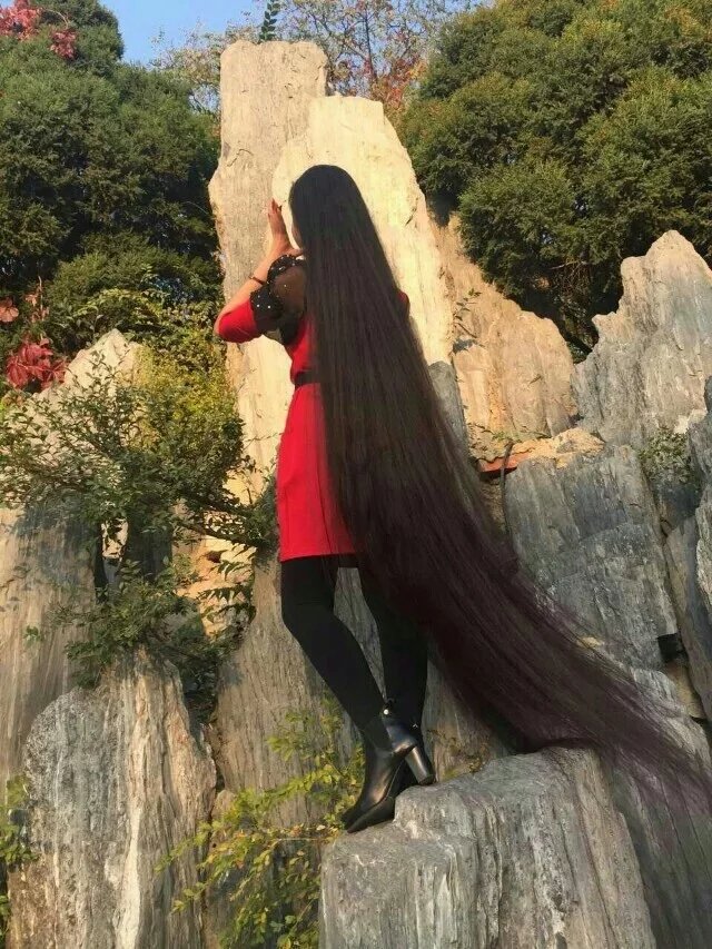 美丽的黑龙江长发女九尾狐