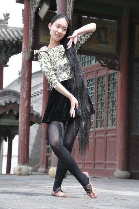 长发美女郭晓柳