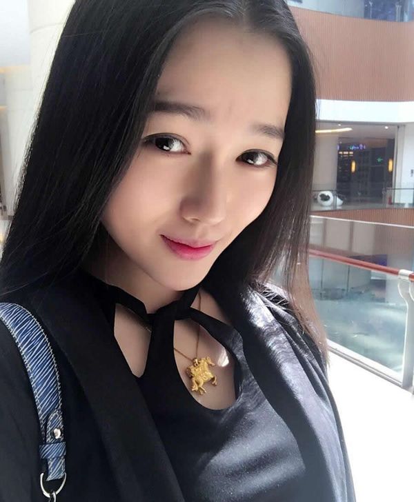 关昕是2016年艺考生,中央戏剧学院表演系全国第9名,身高170cm,来自