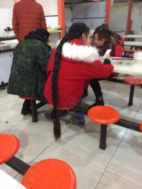 长发拖地还是嫁不出去